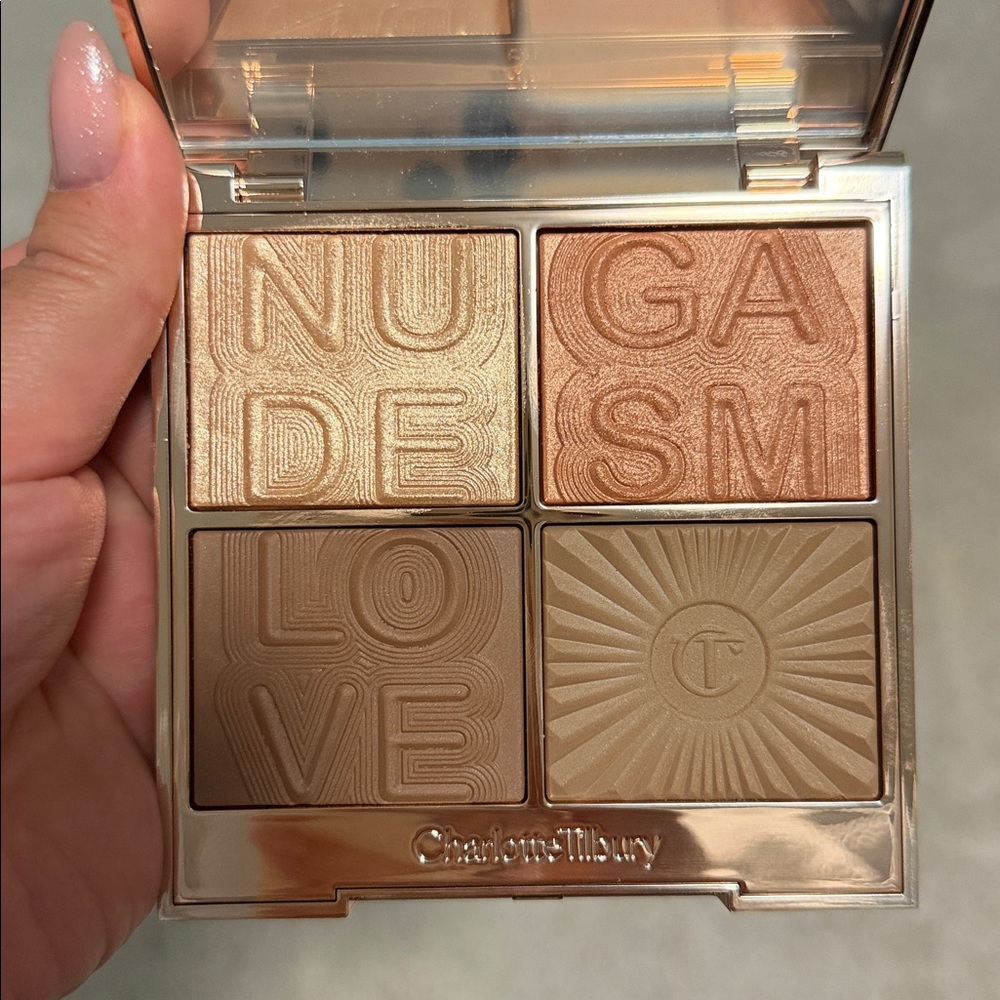 Charlotte Tilbury Nudegasm Face Palette